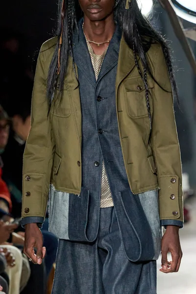 Look 96